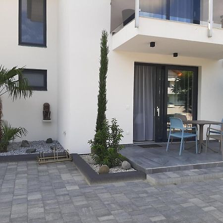 Ancsi Apartmanház Balatonlelle Exterior foto