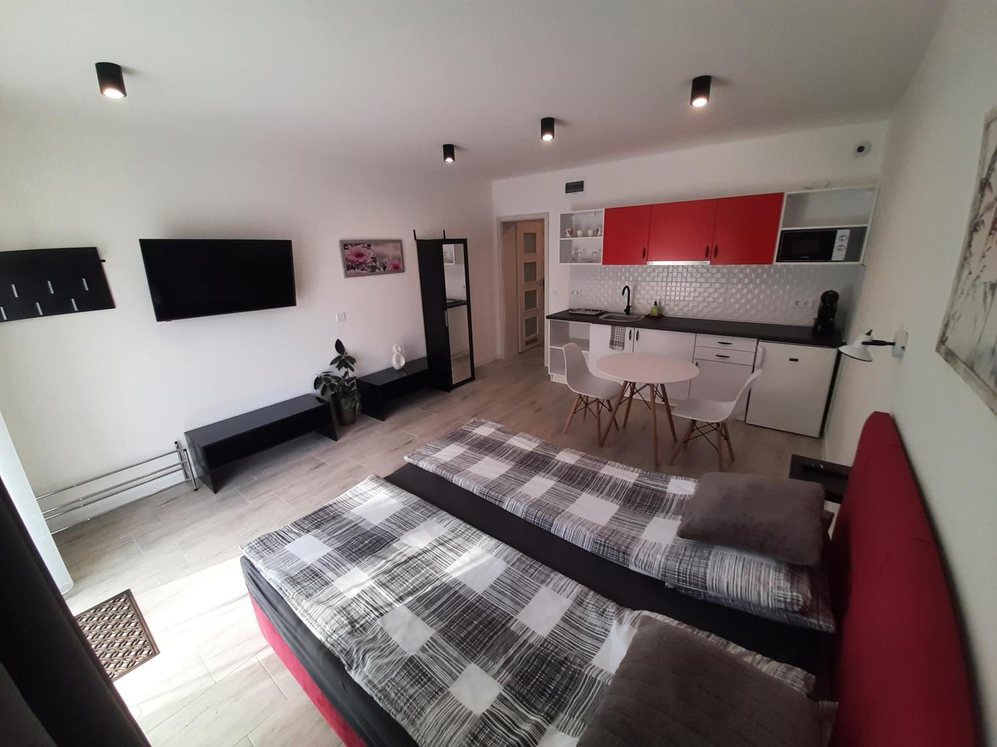 Ancsi Apartmanház Balatonlelle Exterior foto