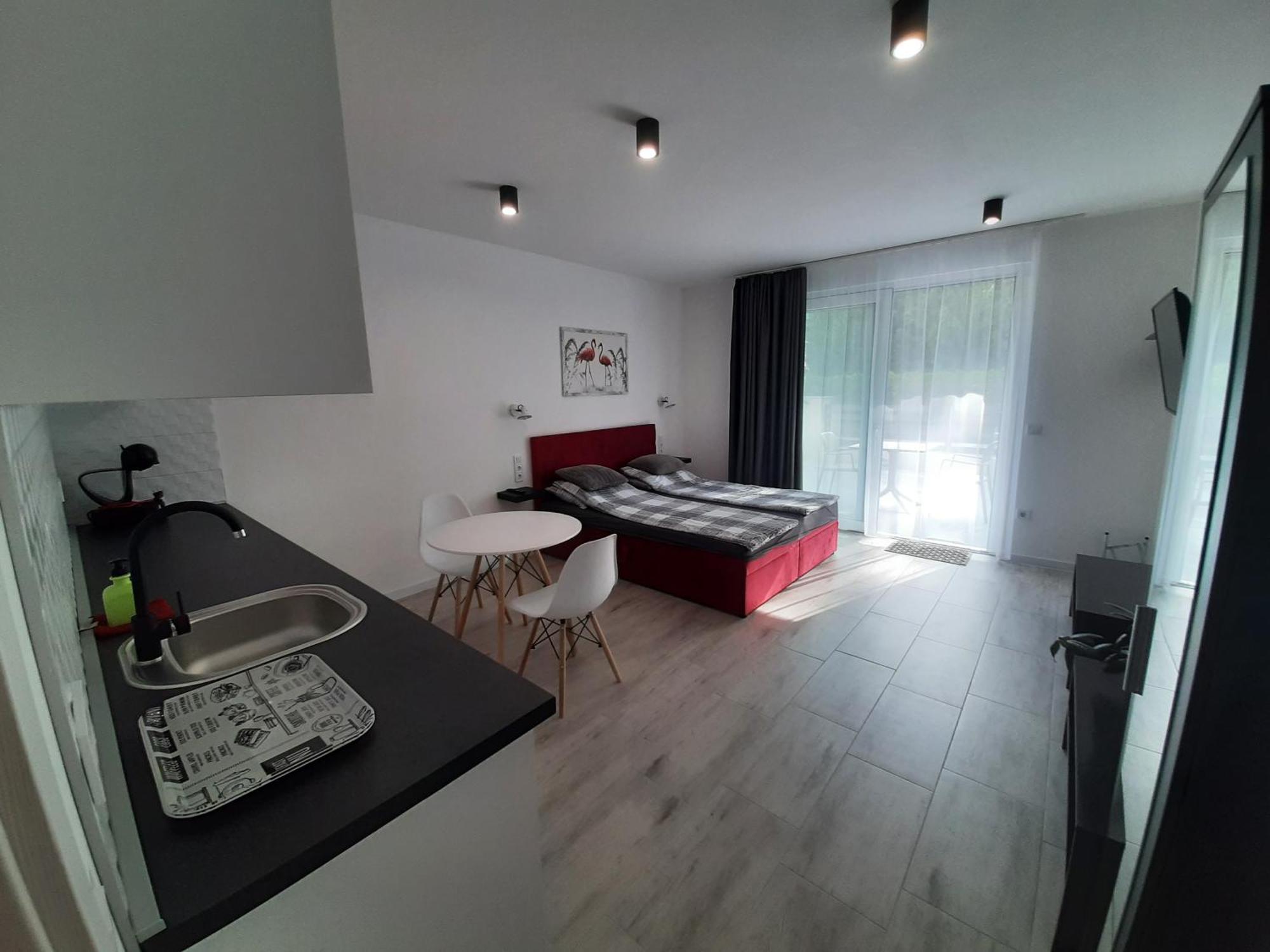 Ancsi Apartmanház Balatonlelle Exterior foto