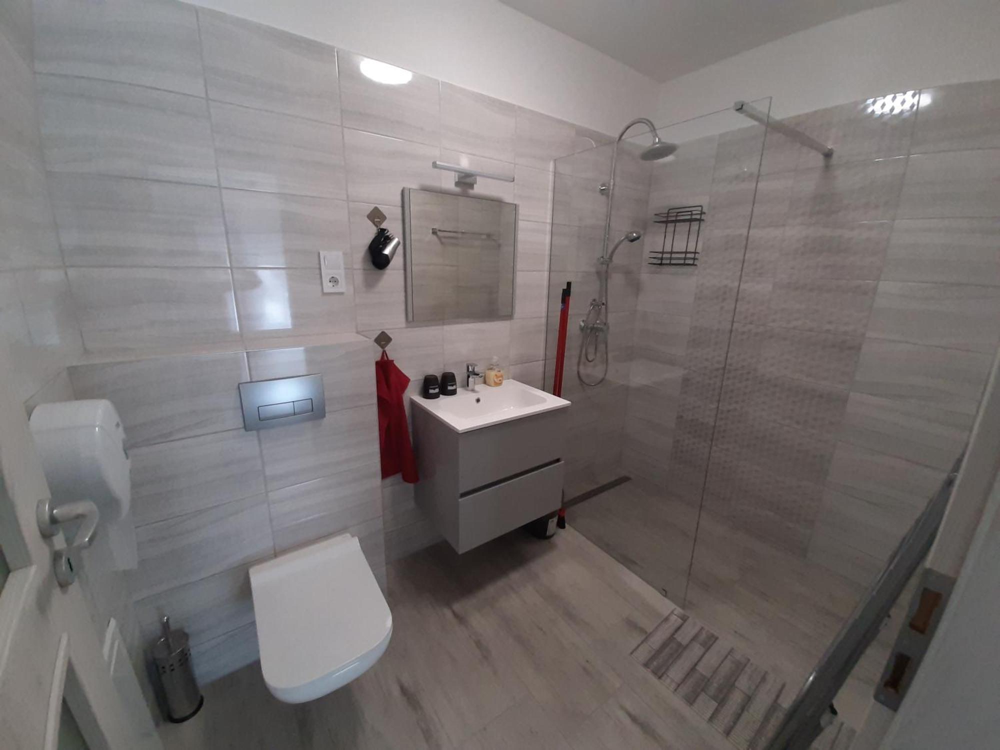 Ancsi Apartmanház Balatonlelle Exterior foto