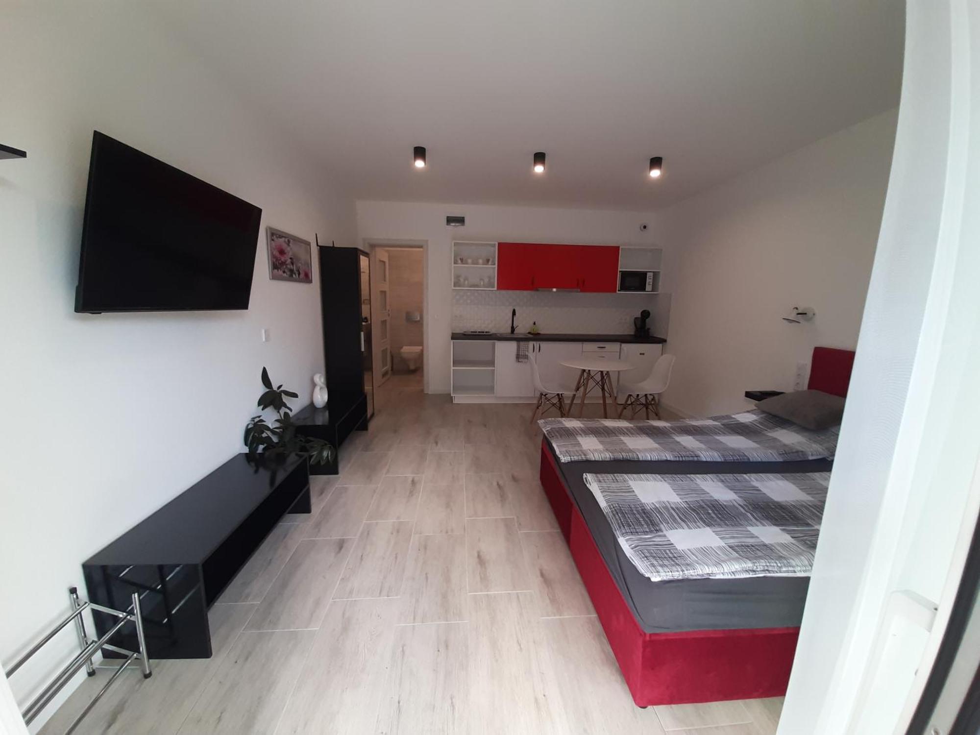 Ancsi Apartmanház Balatonlelle Exterior foto