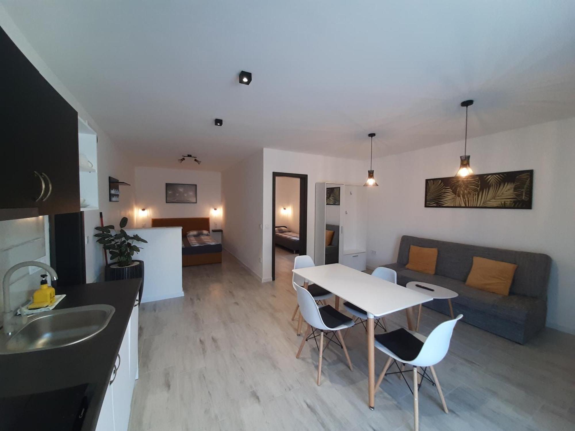 Ancsi Apartmanház Balatonlelle Exterior foto